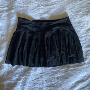 Lululemon Black Pleated Skirt